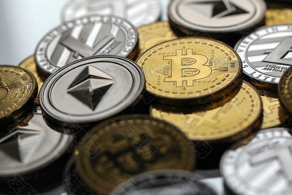 2025年最具潜力加密货币：BitcoinSolaris预售引领移动挖矿与财富新机遇